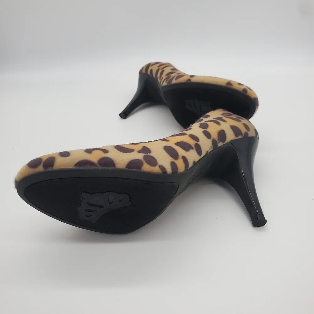 Fergalicious Utopia Leopard Print Faux Fur Pumps Women’s Size 7M Shoes